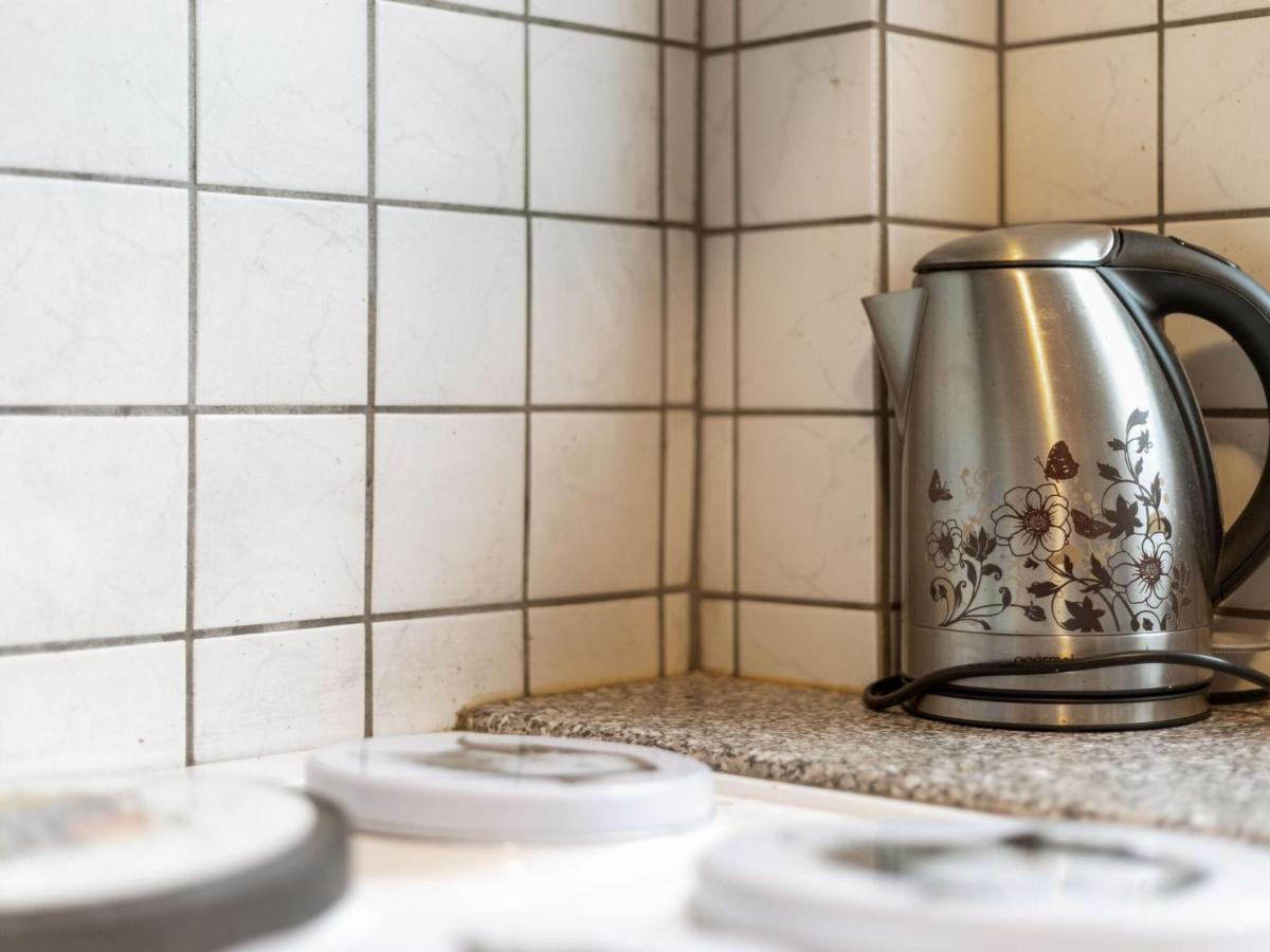 Lively Holiday Home In Wien With Private Garden エクステリア 写真