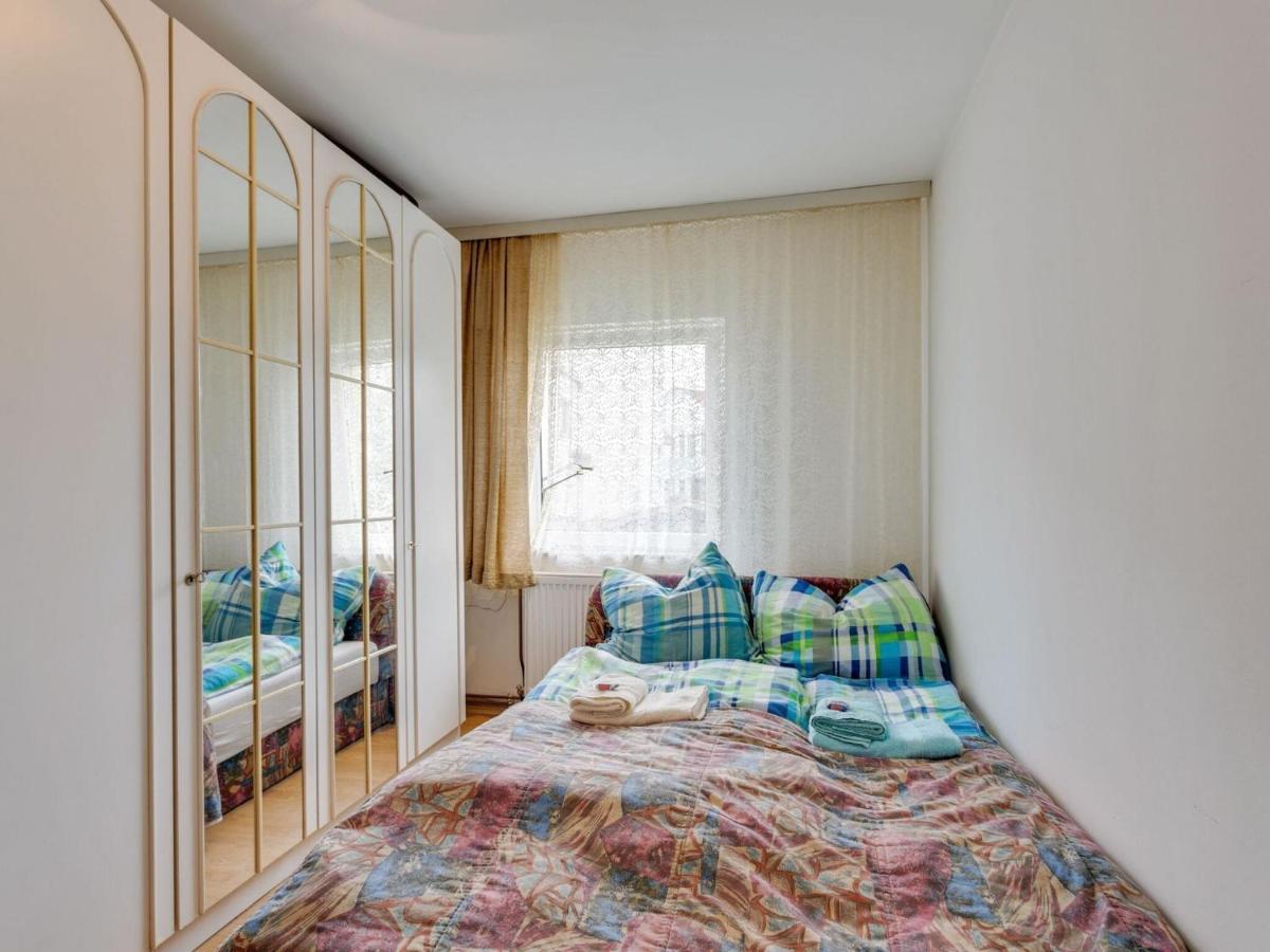 Lively Holiday Home In Wien With Private Garden エクステリア 写真